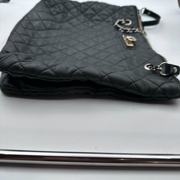 DKNY Bag Leather Quilted Black with Gold Hardware and Gold Chain Shoulder Straps - Picture 6 of 16